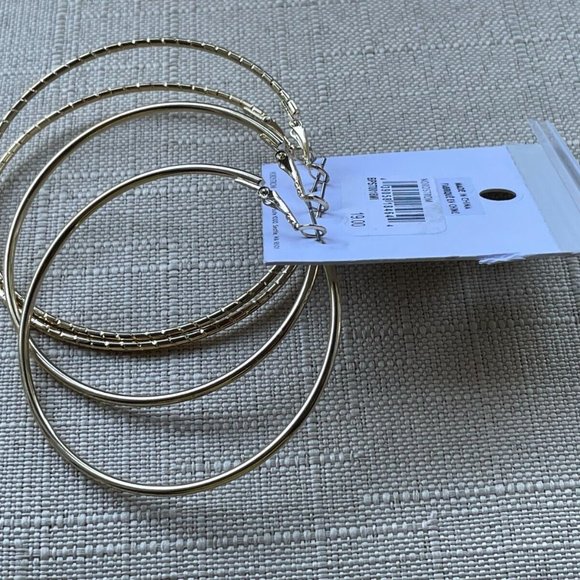 BP Nordstrom Women Earrings Gold Tone Hoop Ear Jewelry Set of 2 Earrings - Picture 9 of 10
